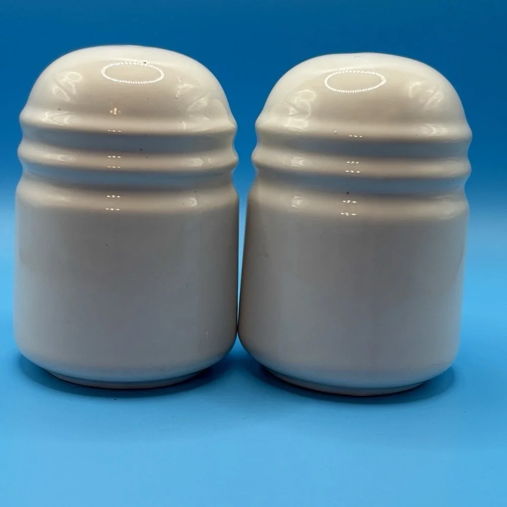 Vintage Geese, Goose Salt & Pepper Shakers Blue Ribbon Heart 90's Theme Clean